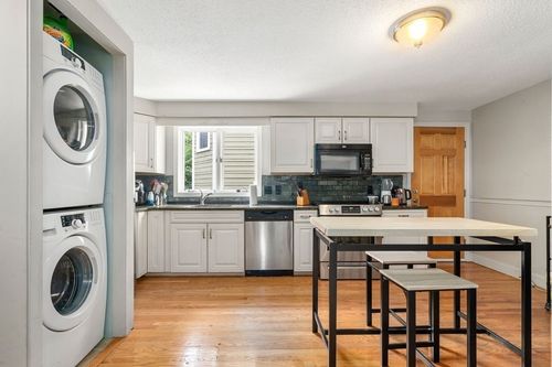 1-28 I St, Boston, MA, 02127-1430 | Card Image