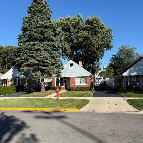 521 53rd Ave, Bellwood, IL, 60104-1766 | Card Image