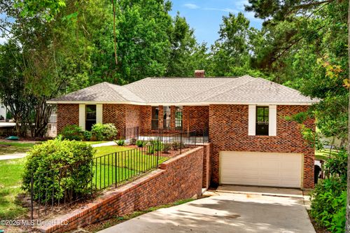 1008 E Lakeshore Dr, Carriere, MS, 39426-7714 | Card Image