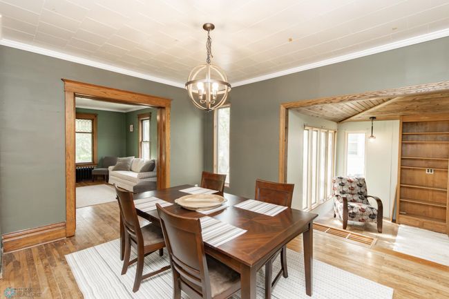 Formal Dining Room | Image 19