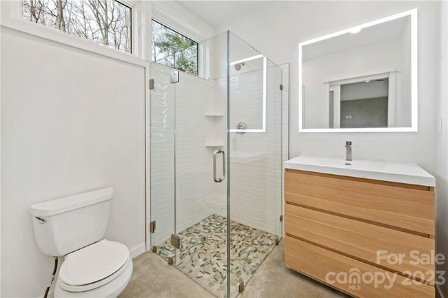 605 Hiawassee Ave, House other with 3 bedrooms, 3 bathrooms and null parking in Black Mountain NC | Image 25