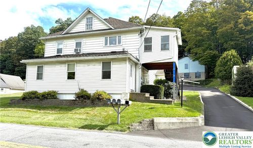 1368 Five Points Richmond Rd, Bangor, PA, 18013-9524 | Card Image