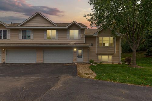 1465 S Trail Cir, Faribault, MN, 55021-7071 | Card Image