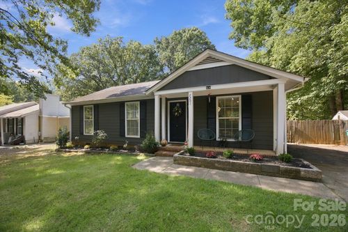 7201 Lancashire Dr, Mint Hill, NC, 28227-4314 | Card Image