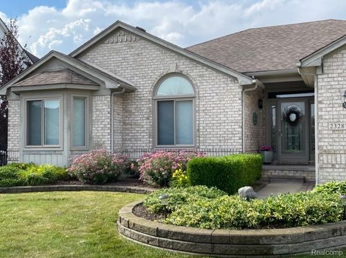 23287 Angel Park Dr, Macomb, MI, 48042-5020 | Card Image