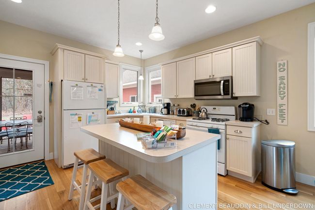 2 - fully stocke kitchen | Image 13