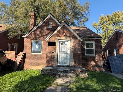 10617 Wayburn St, Detroit, MI, 48224-2492 | Card Image