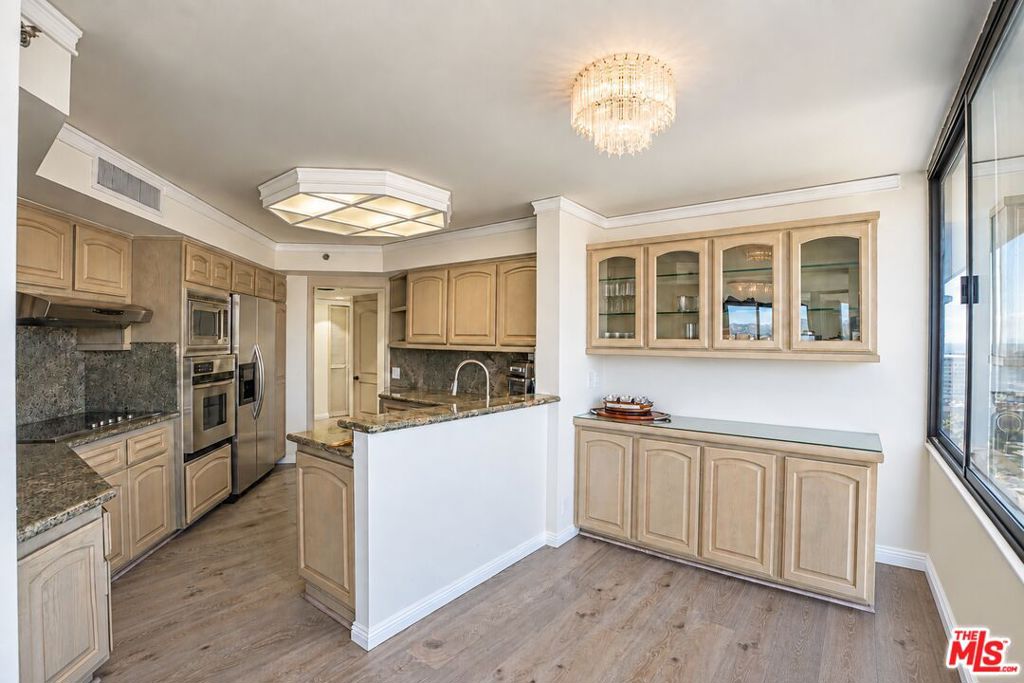 Residential Lease in Glendale 5