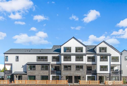 769 7th Ave Nw, Issaquah, WA, 98027-2706 | Card Image