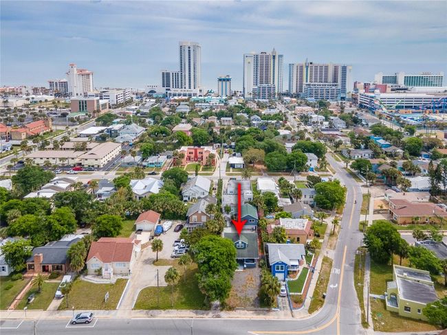 416 N Peninsula Dr, House other with 5 bedrooms, 4 bathrooms and null parking in Daytona Beach FL | Image 10