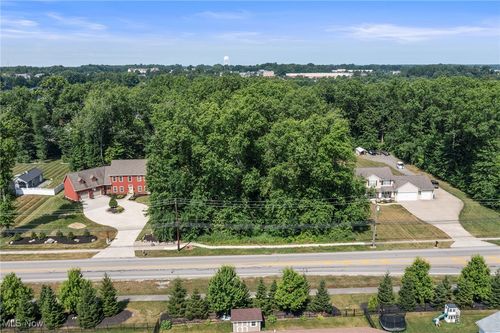 2250 Jaycox Rd, Avon, OH, 44011-1602 | Card Image