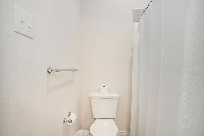 908 Misty Ln, House other with 4 bedrooms, 2 bathrooms and null parking in Cleburne TX | Image 26