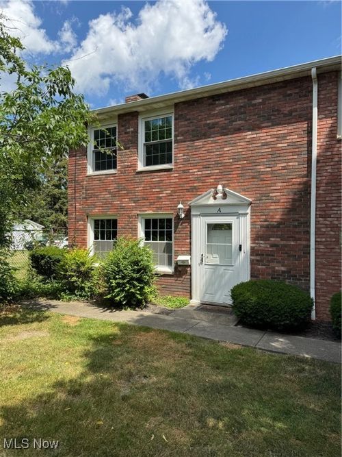 2a-24640 Clareshire Dr, North Olmsted, OH, 44070-3542 | Card Image