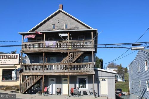 2-31 E High St, RED LION, PA, 17356-1440 | Card Image