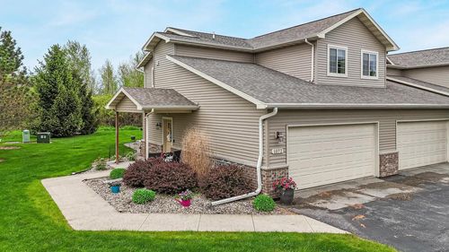 1072 W Willis Way, GRAND CHUTE, WI, 54913 | Card Image
