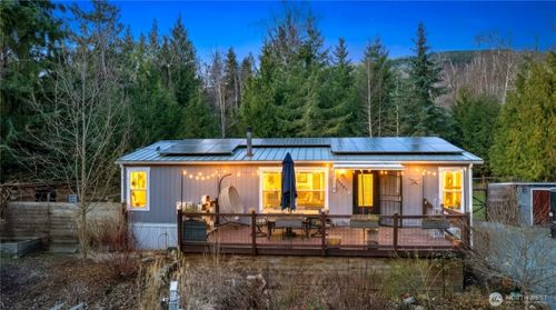 26497 Helmick Rd, Sedro Woolley, WA, 98284-8328 | Card Image