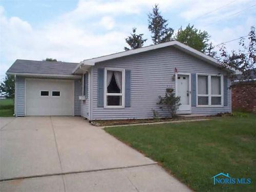 420 Clover Ln, Wauseon, OH, 43567-1607 | Card Image