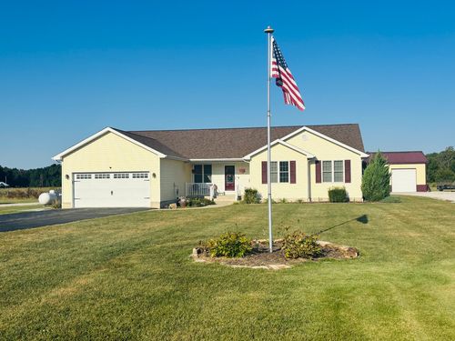 9385 N 1000th Rd, Effingham, IL, 62401-6639 | Card Image