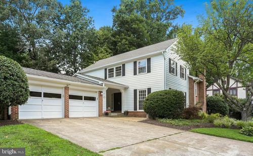 3702 Moss Brooke Ct, FAIRFAX, VA, 22031-3200 | Card Image