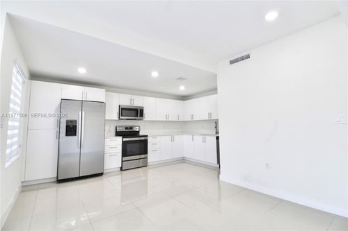 25875 Sw 145th Ave, Homestead, FL, 33032-5320 | Card Image