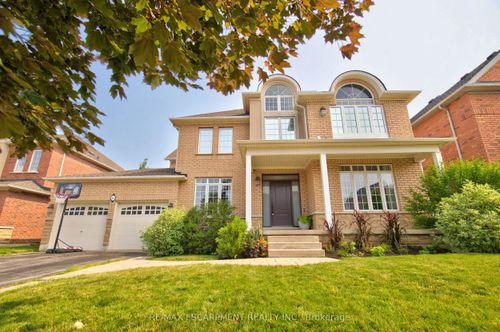 16 Watercliff Place, Hamilton, ON, L8E6E5 | Card Image