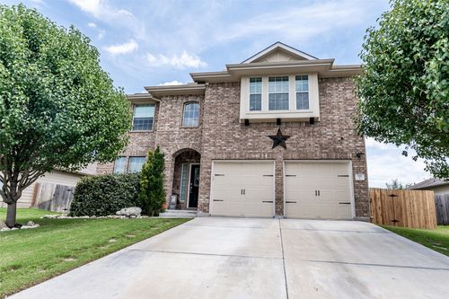 318 Hyltin St, Hutto, TX, 78634-5325 | Card Image