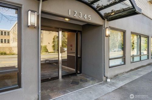 305-12345 Roosevelt Way Ne, Seattle, WA, 98125-4867 | Card Image