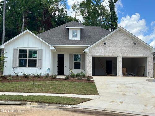 613 Cobalt Way, Brandon, MS, 39042-1104 | Card Image