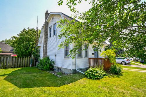 20 Townline Rd E, Thorold, ON, L2V1W2 | Card Image
