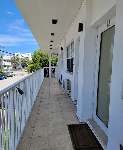apt-11-620 76th St, Miami Beach, FL, 33141-2269 | Card Image