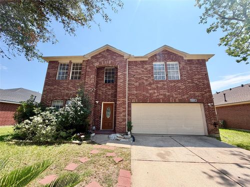 2305 Ames St, Pearland, TX, 77584-3052 | Card Image