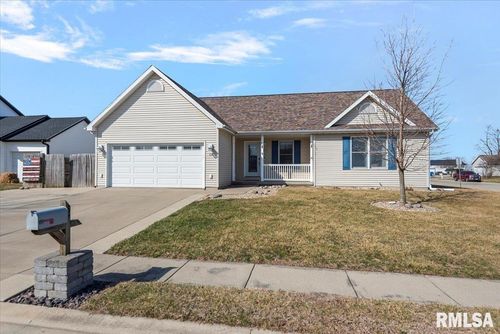 67 Ronanderson, New Berlin, IL, 62670-4557 | Card Image