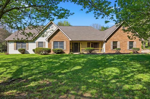 725 Cimarron Ave, Danville, KY, 40422-9265 | Card Image