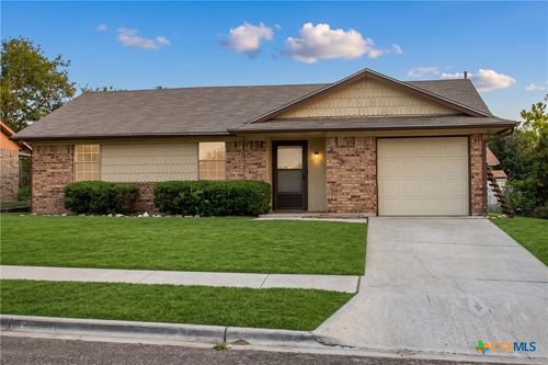 223 Blanket Dr, Copperas Cove, TX, 76522-1045 | Card Image