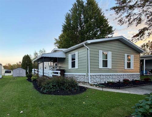1595 Edgewood Dr, Erie, PA, 16509-4977 | Card Image