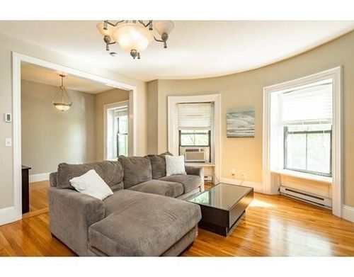 4-35 Worcester Sq, Boston, MA, 02118-2916 | Card Image