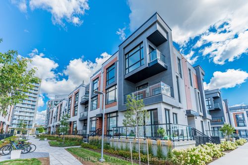 1007-14 David Eyer Rd, Richmond Hill, ON, L4S0N4 | Card Image