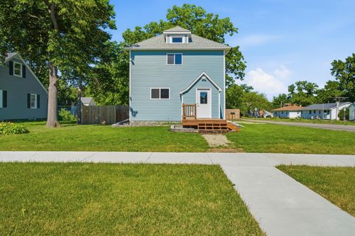 90 5th Ave Nw, Wells, MN, 56097-1146 | Card Image