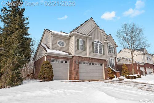 49681 S Glacier, Northville, MI, 48168-6828 | Card Image