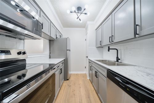 apt-157-3224 Timmons Ln, Houston, TX, 77027-5949 | Card Image