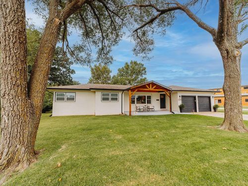 2025 Moyle St, Augusta, KS, 67010-2133 | Card Image