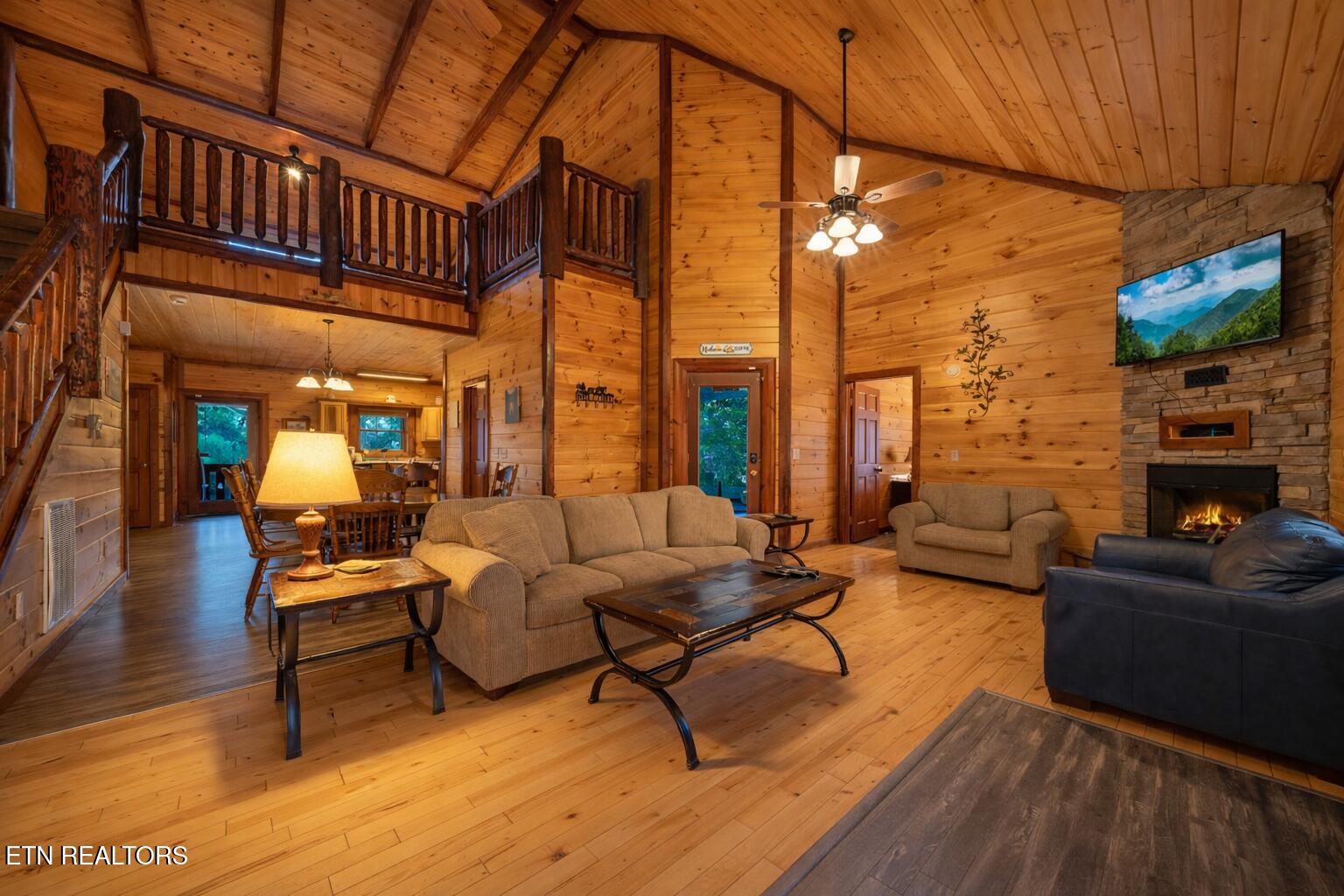 Residential in Cosby 5