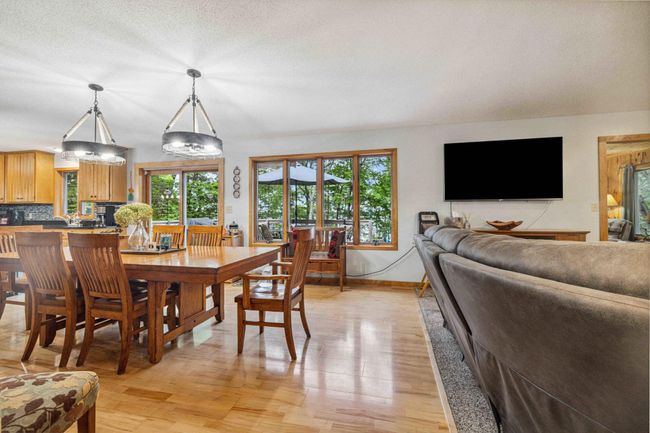 main level dining area | Image 9