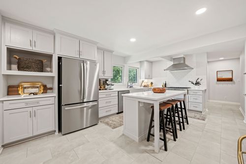 2801 5th Ave, Fort Worth, TX, 76110-3006 | Card Image