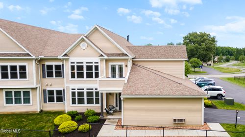 616 Lois Ln, Schenectady, NY, 12304-2545 | Card Image