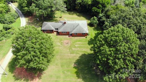 14532 Beatties Ford Rd, Huntersville, NC, 28078-9366 | Card Image