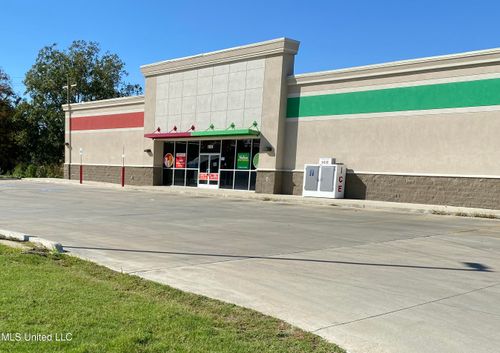 1011 E School Ave, Shelby, MS, 38774 | Card Image