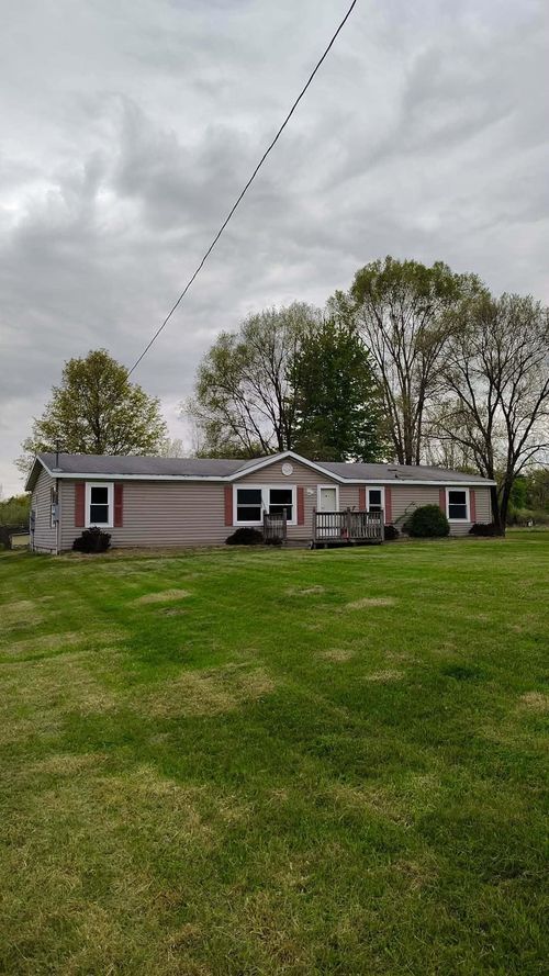 8602 S Fordney Rd, Saint Charles, MI, 48655-9530 | Card Image