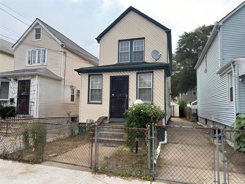 11723 146th St, Jamaica, NY, 11436-1318 | Card Image