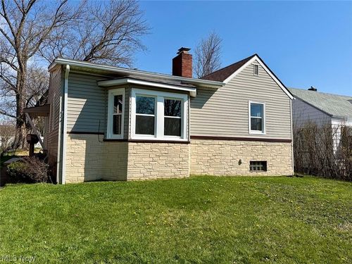 624 E College St, Alliance, OH, 44601-4304 | Card Image